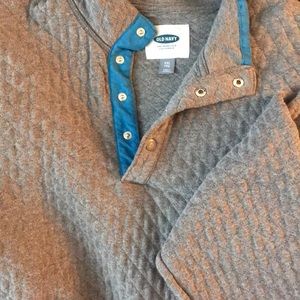 Old Navy pullover